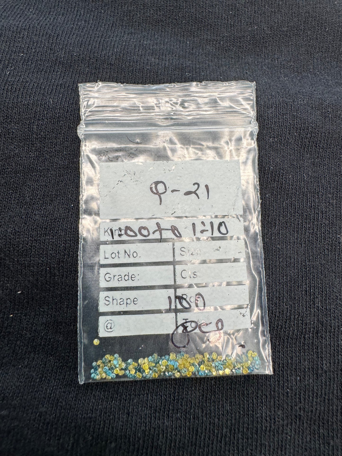 100 pcs p-21 diamonds blue and yellow